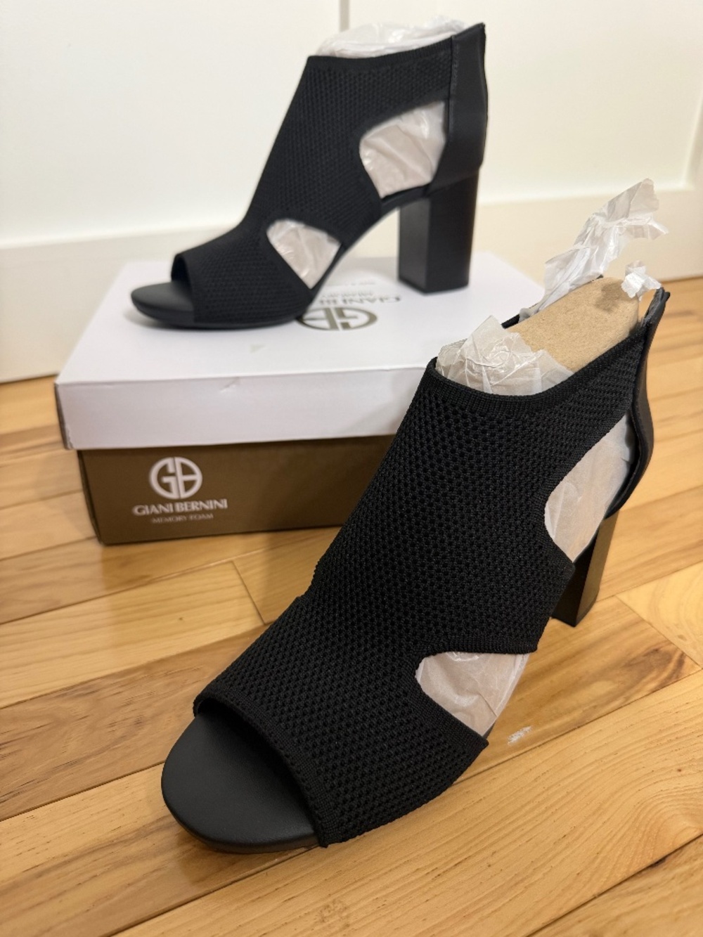 Giani Bernini Black Arisiaa Memory Foam Knit Heeled Shooties